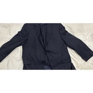 Hickey Freeman Legacy 43R Suit